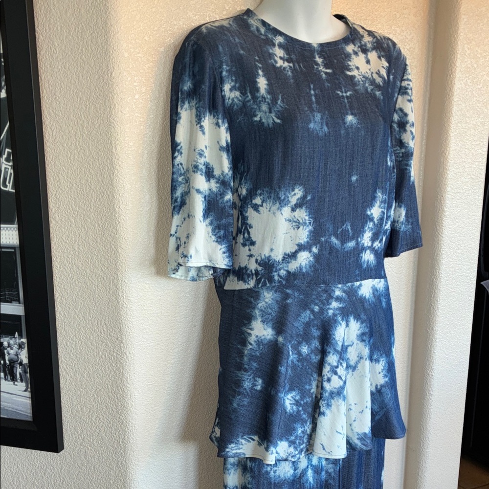 Blue Tie-Dye Set: Peplum Top & Wide Leg Capri Pants. M - Picture 5 of 17